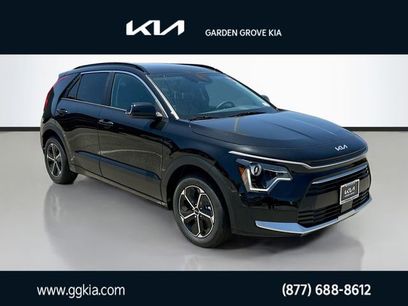 New 2025 Kia Niro EX