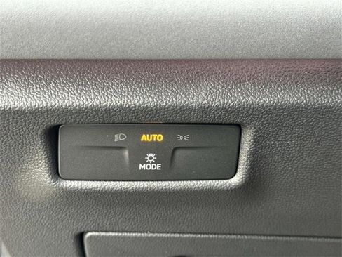 New 2026 Volkswagen Tiguan SE R-Line image 16