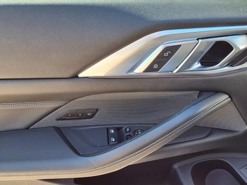 Used 2024 BMW 430i Coupe w/ M Sport Package image 22