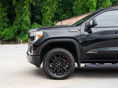 Used 2019 GMC Sierra 1500 AT4 w/ AT4 Premium Package AWD/4WD image 3