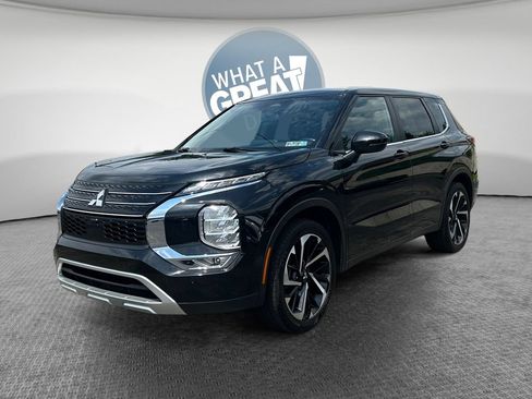 Used 2023 Mitsubishi Outlander SE AWD/4WD image 8