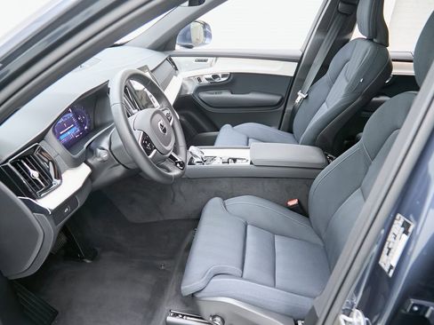 Certified 2025 Volvo XC90 B6 Ultra image 18