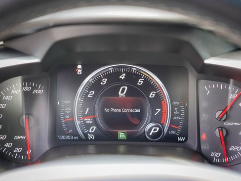 Used 2015 Chevrolet Corvette Stingray Coupe RWD image 15