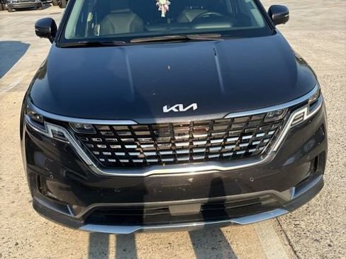 Used 2024 Kia Carnival SX Prestige image 13