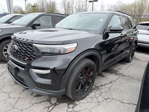 Used 2023 Ford Explorer ST w/ Equipment Group 401A AWD/4WD image 4
