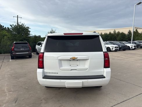 Used 2016 Chevrolet Suburban LT image 6