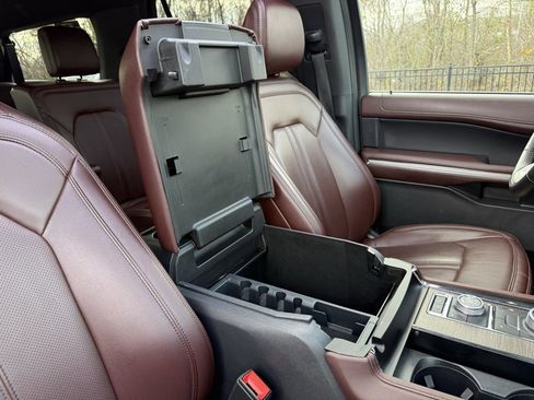 Used 2024 Ford Expedition Max Limited image 44