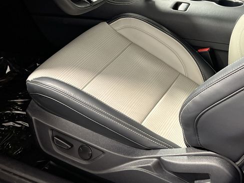 Used 2025 Ford Mustang GT Premium RWD image 15