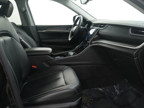 Used 2022 Jeep Grand Cherokee L Limited w/ Trailer Tow Group (B) image 14