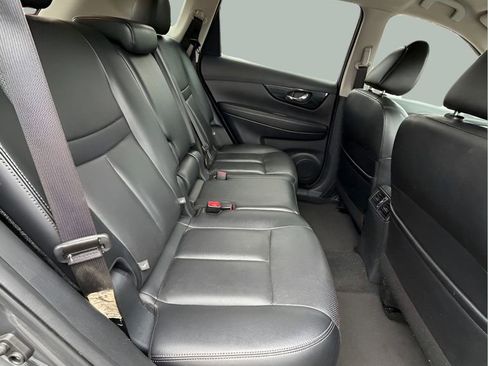 Used 2018 Nissan Rogue SL AWD/4WD image 18