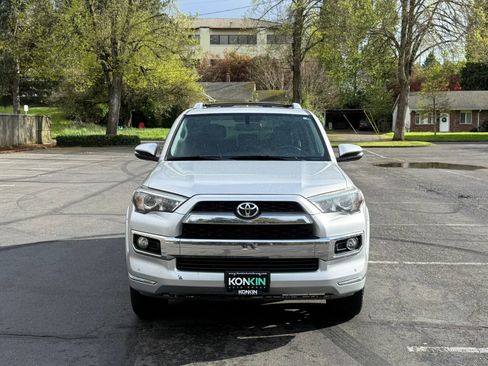 Used 2016 Toyota 4Runner Limited image 9