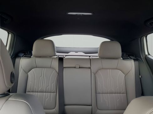 New 2026 Buick Envista Avenir image 38