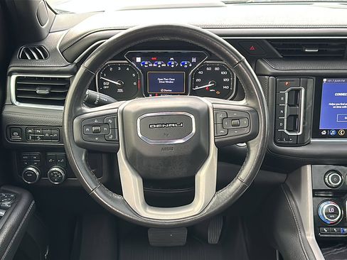 Used 2021 GMC Yukon Denali w/ LPO, Illumination Package image 29