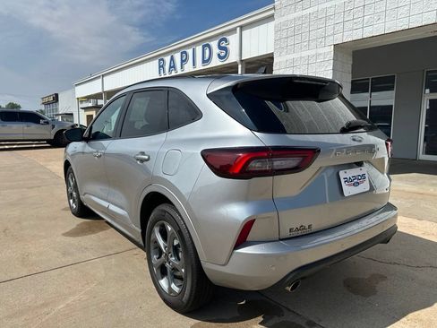 Used 2023 Ford Escape ST-Line w/ Tech Pack #1 AWD/4WD image 5