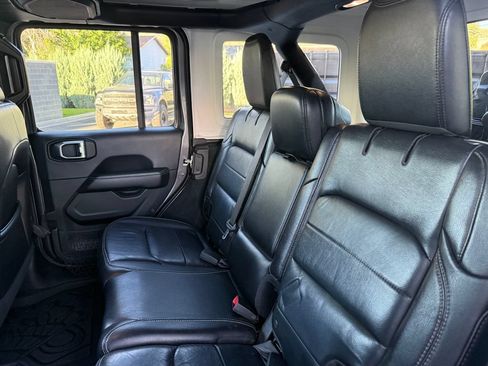 Used 2018 Jeep Wrangler Unlimited Sahara w/ Uconnect 4C Nav & Sound Group AWD/4WD image 35