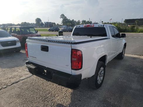 Used 2022 Chevrolet Colorado LT w/ Fleet Safety Package RWD image 9