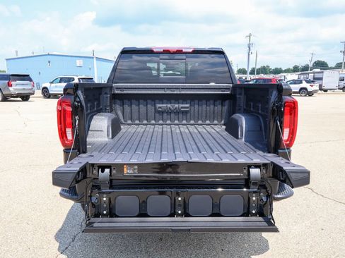 New 2026 GMC Sierra 1500 AT4 w/ AT4 Premium Package AWD/4WD image 5