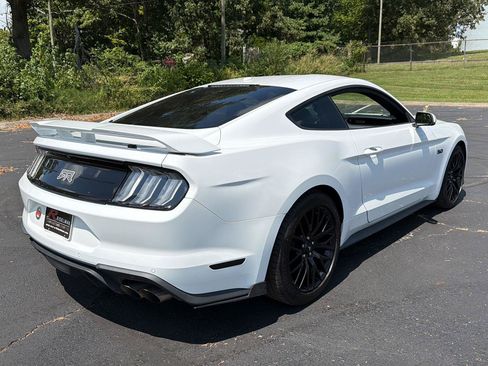 Used 2019 Ford Mustang GT Premium w/ GT Performance Package RWD image 5