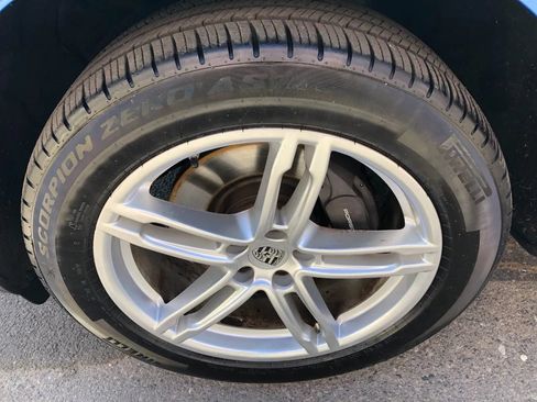 Used 2017 Porsche Macan AWD/4WD image 12