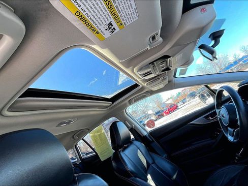 Used 2023 Subaru Crosstrek 2.5i Limited w/ Moonroof Package image 17