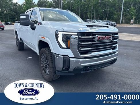Used 2024 GMC Sierra 2500 SLE w/ SLE Value Package; AWD/4WD image 1
