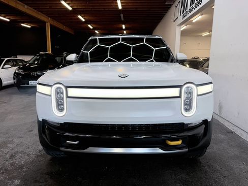 Used 2023 Rivian R1S Adventure AWD/4WD image 3