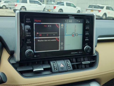 Used 2019 Toyota RAV4 Limited image 23