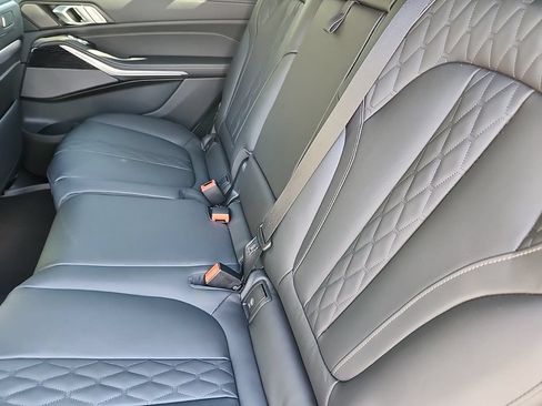 Certified 2025 BMW X7 M60i AWD/4WD image 15