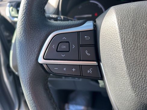 Used 2024 Toyota Sienna XLE image 9