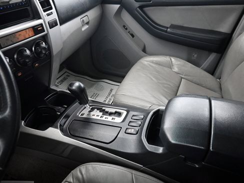 Used 2005 Toyota 4Runner SR5 image 13