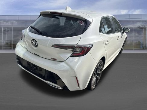 Used 2019 Toyota Corolla XSE FWD image 4