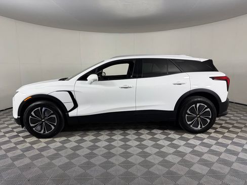 Used 2024 Chevrolet Blazer EV LT AWD/4WD image 11