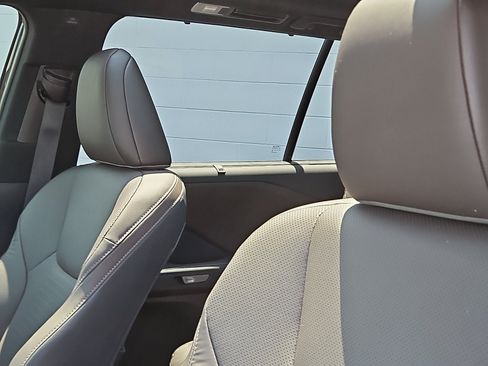 Used 2025 Lexus TX 350 AWD w/ Technology Package image 9