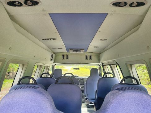 Used 2009 Ford E-250 and Econoline 250 Extended image 21