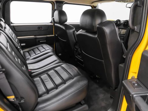 Used 2005 HUMMER H2 SUT Sport Utility Pickup 4D w/ Preferred Equipment Group image 34