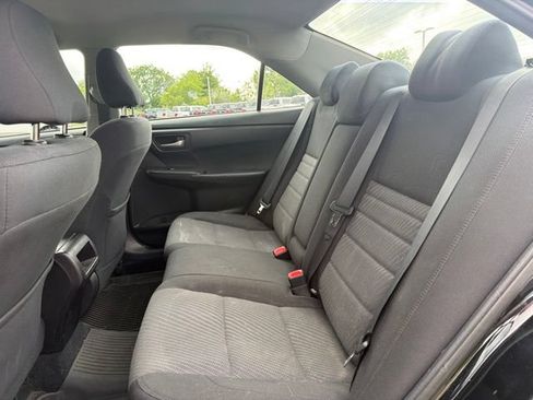 Used 2017 Toyota Camry LE FWD image 12