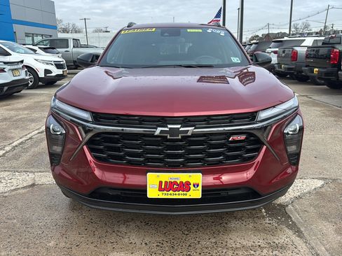 Used 2025 Chevrolet Trax RS w/ Driver Confidence Package image 3