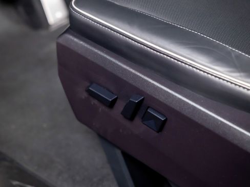 Used 2024 Tesla Cybertruck AWD Crew Cab image 17