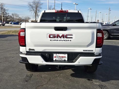 New 2026 GMC Canyon Elevation w/ Convenience Package image 4