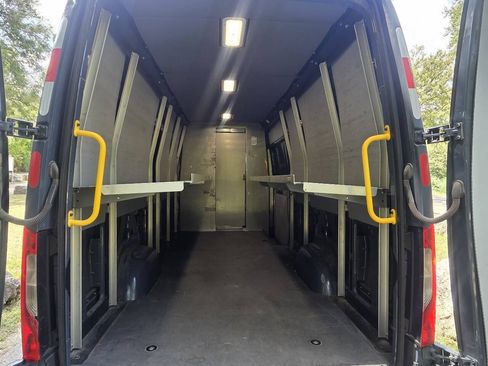 Used 2019 Mercedes-Benz Sprinter 170 image 20