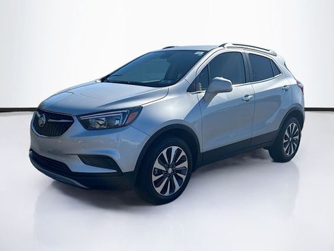 Used 2022 Buick Encore Preferred w/ Safety Package image 3