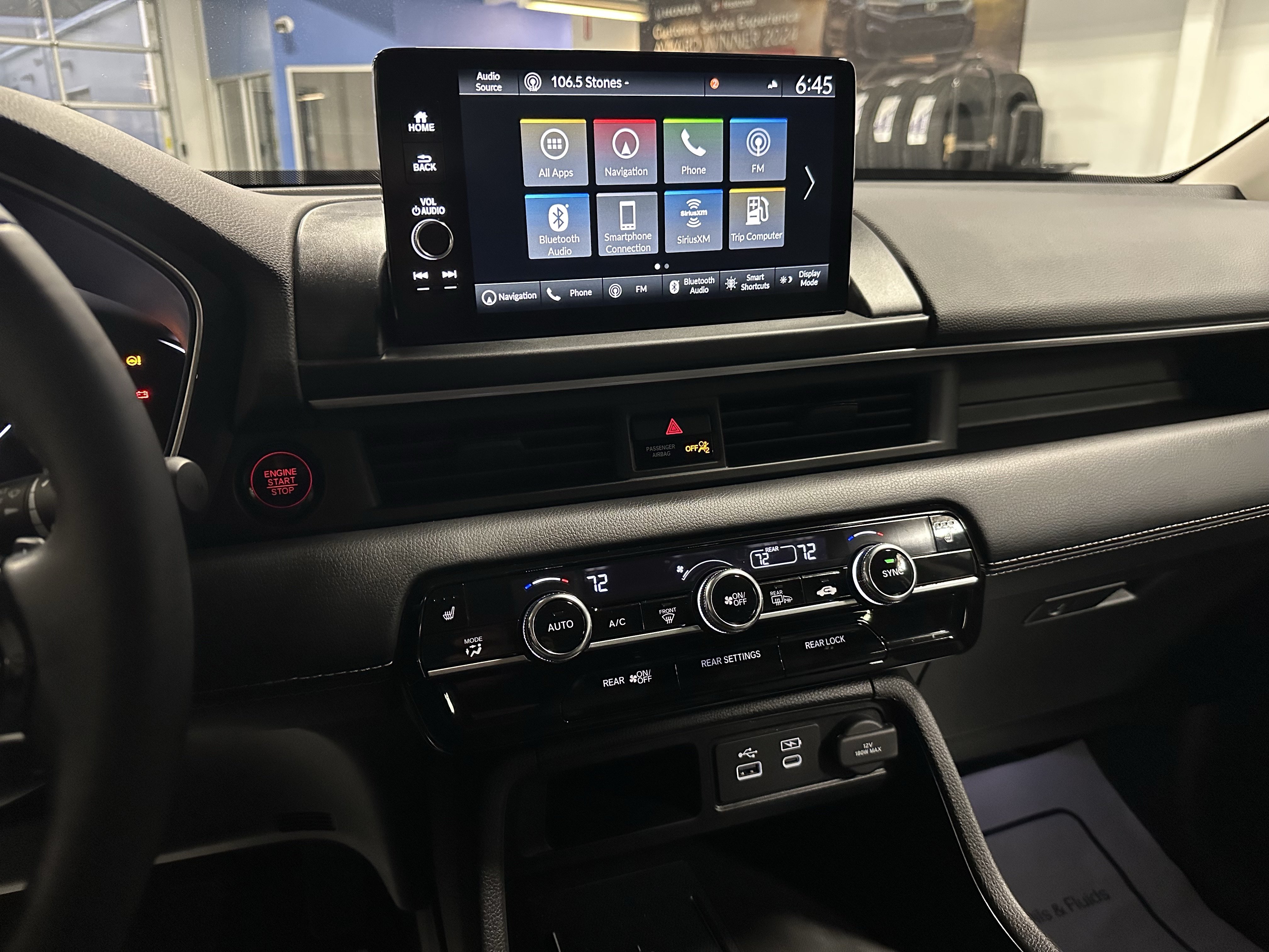 Used 2023 Honda Pilot Touring image 15