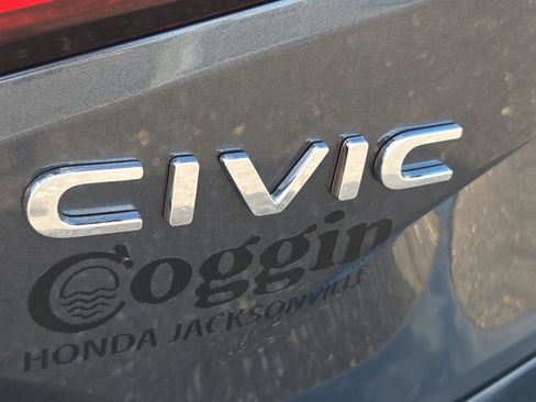 Certified 2024 Honda Civic Sport Touring image 17
