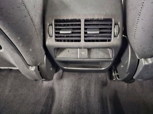 Used 2020 Jaguar E-PACE SE image 36