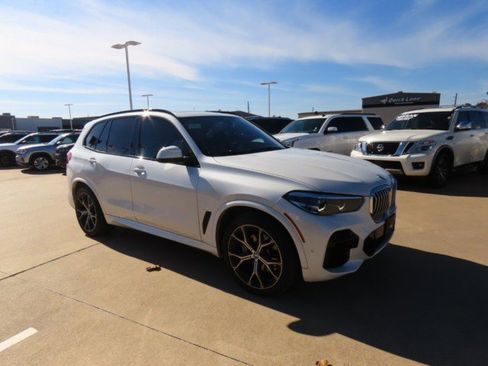 Used 2022 BMW X5 sDrive40i w/ M Sport Package image 5