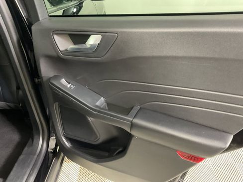 Used 2025 Ford Escape ST-Line image 21