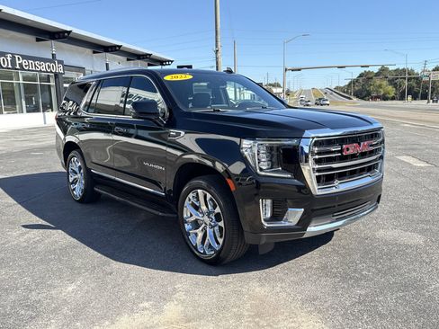 Used 2022 GMC Yukon SLT w/ SLT Premium Package image 7