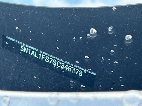 Certified 2025 INFINITI QX60 Luxe w/ Vision Package image 35