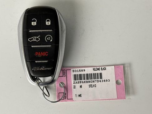 Used 2022 Alfa Romeo Stelvio Ti image 21