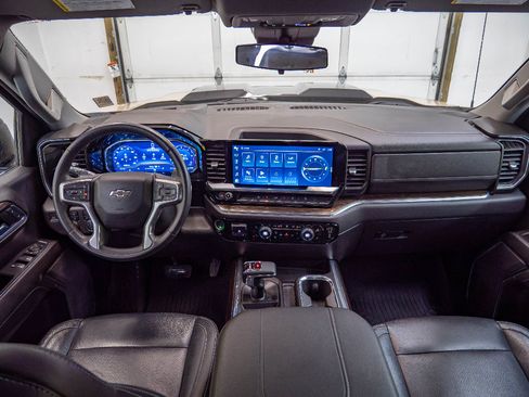 Used 2023 Chevrolet Silverado 1500 LT Trail Boss w/ Protection Package AWD/4WD image 25